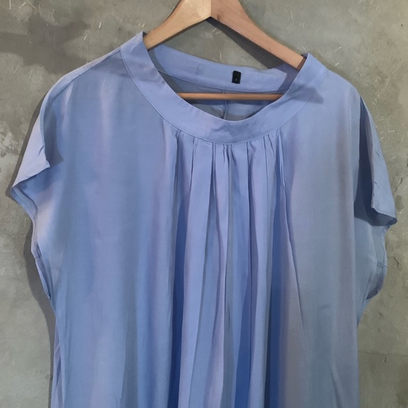 Summer sun dress light weight blue pleated detail - Picture 6 of 6